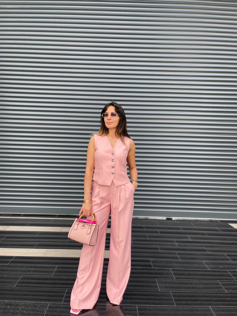 PEMBE ÇİZGİLİ YELEK PANTOLON TAKIM