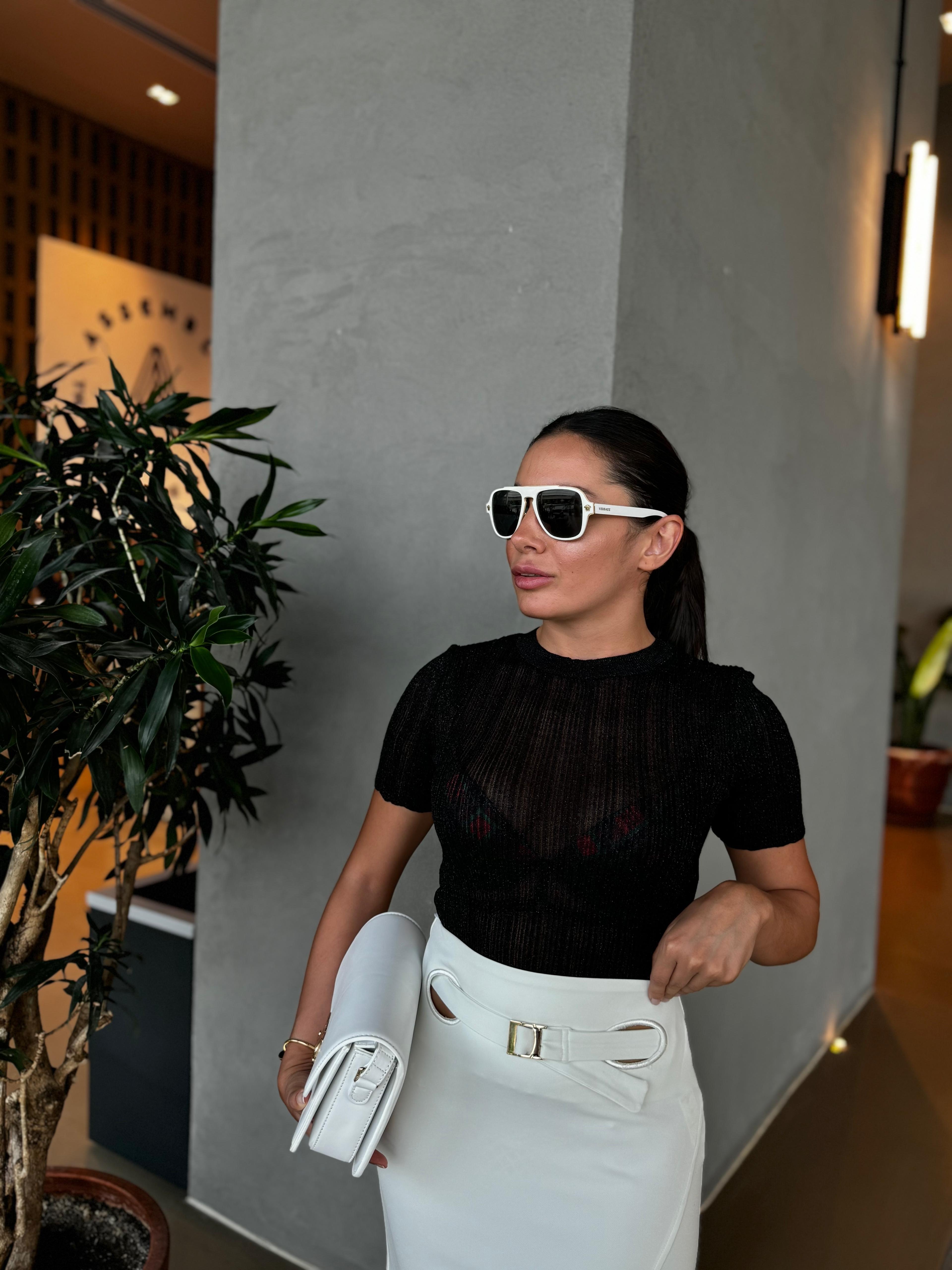 SİM DETAYLI T-SHİRT