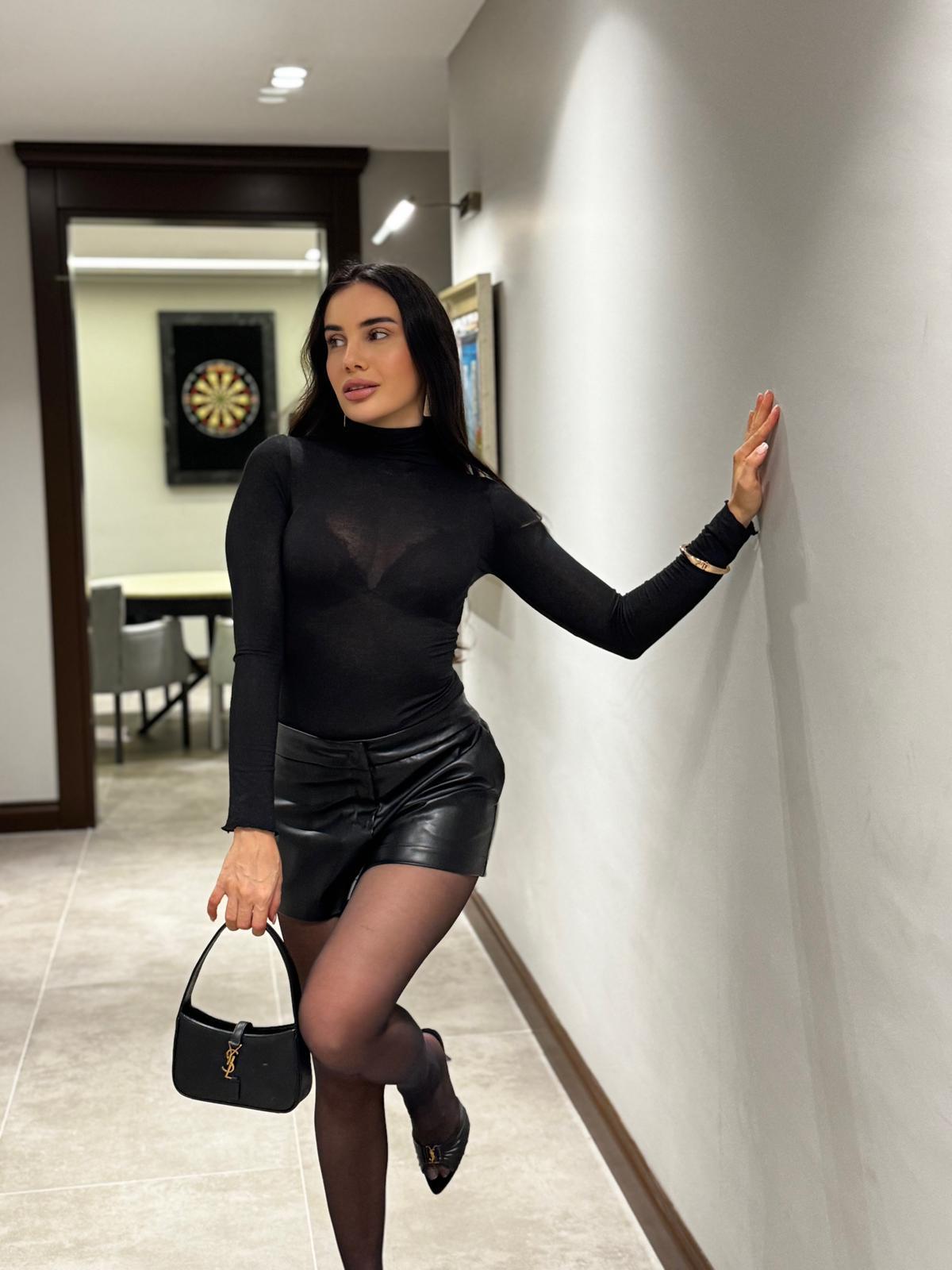 TRANSPARAN SİYAH BLUZ 