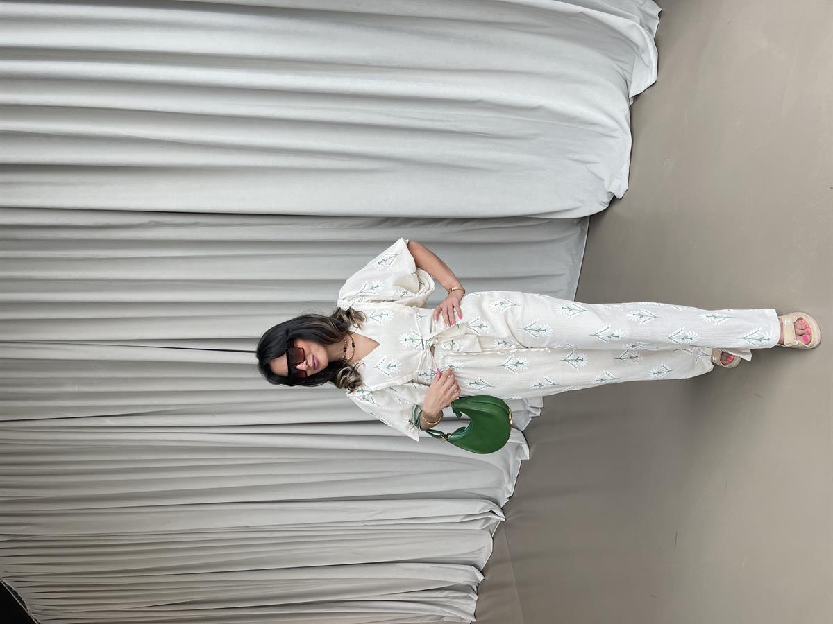 YEŞİL ÇİÇEK DESENLİ KETEN CROP PANTOLON TAKIM