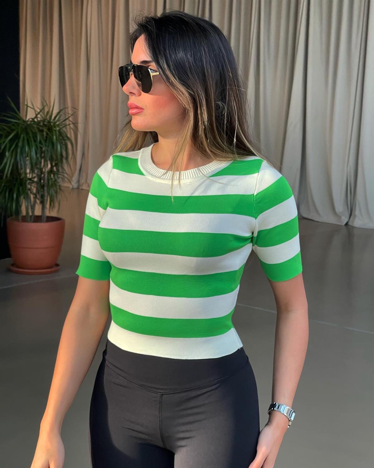 YEŞİL KISA KOL TRİKO