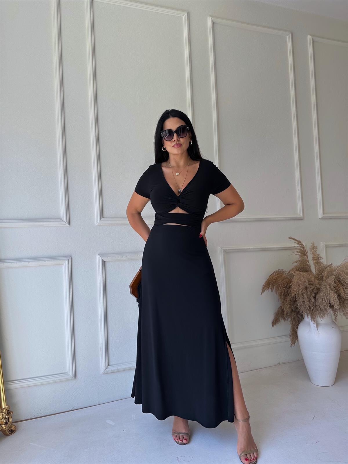 Dekolte Detaylı V Yaka Siyah Maksi Elbise | Nora Butik