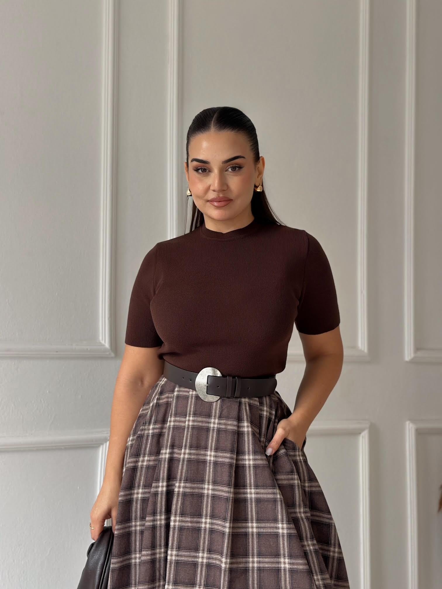 Liora Kahve İnce Triko Yarım Kol Bluz