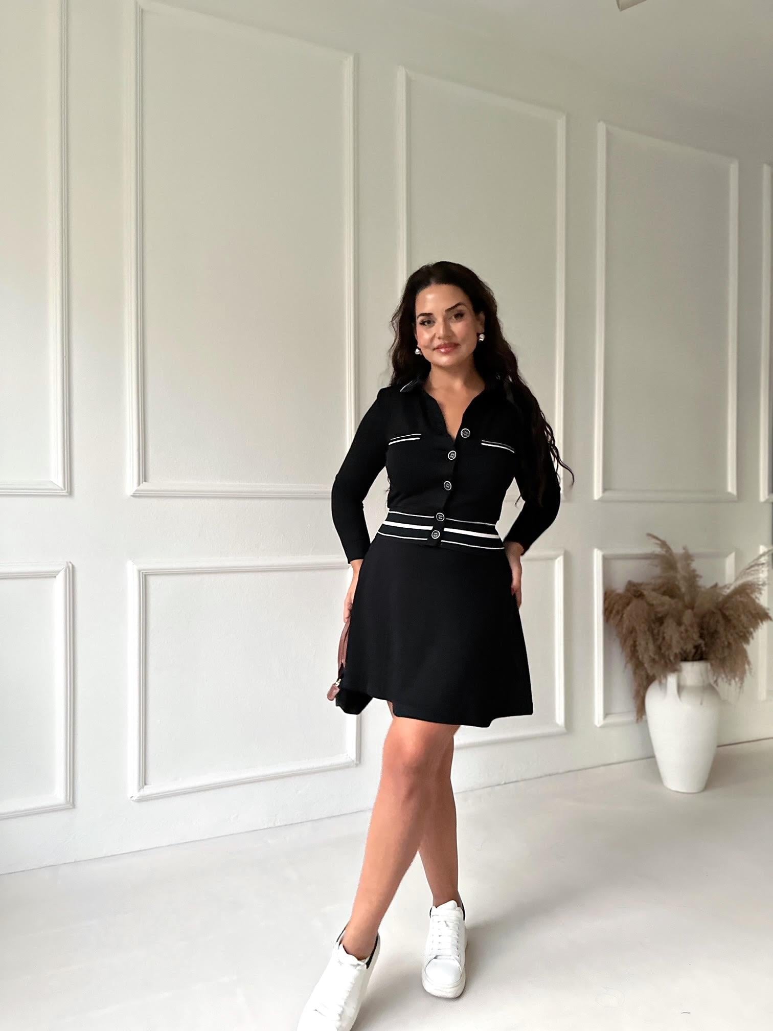 Marka Model Düğmeli Bluz ve Mini Etek Takım