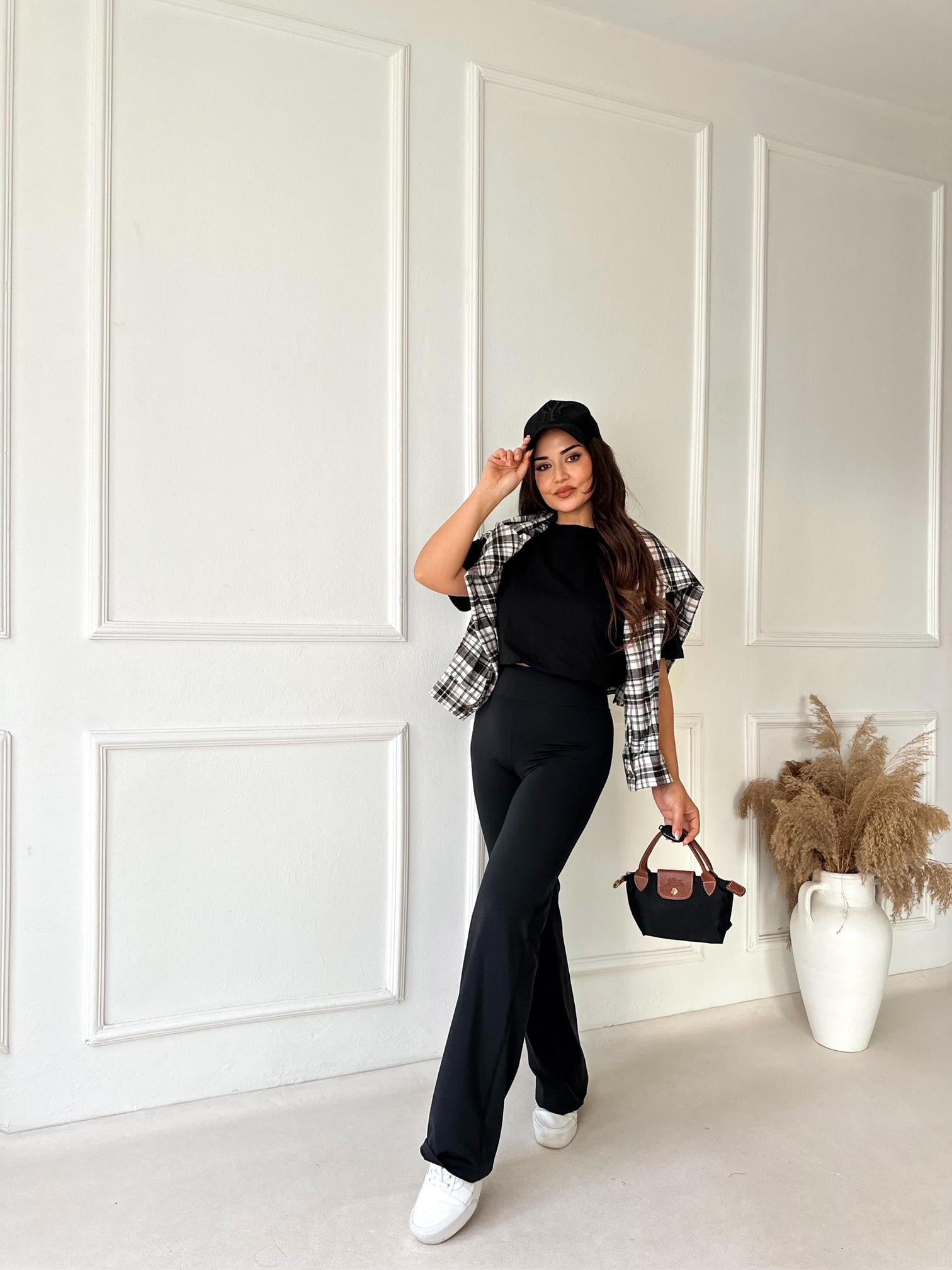 Oysho Model Fit Yüksek Bel Flare Tayt – Siyah