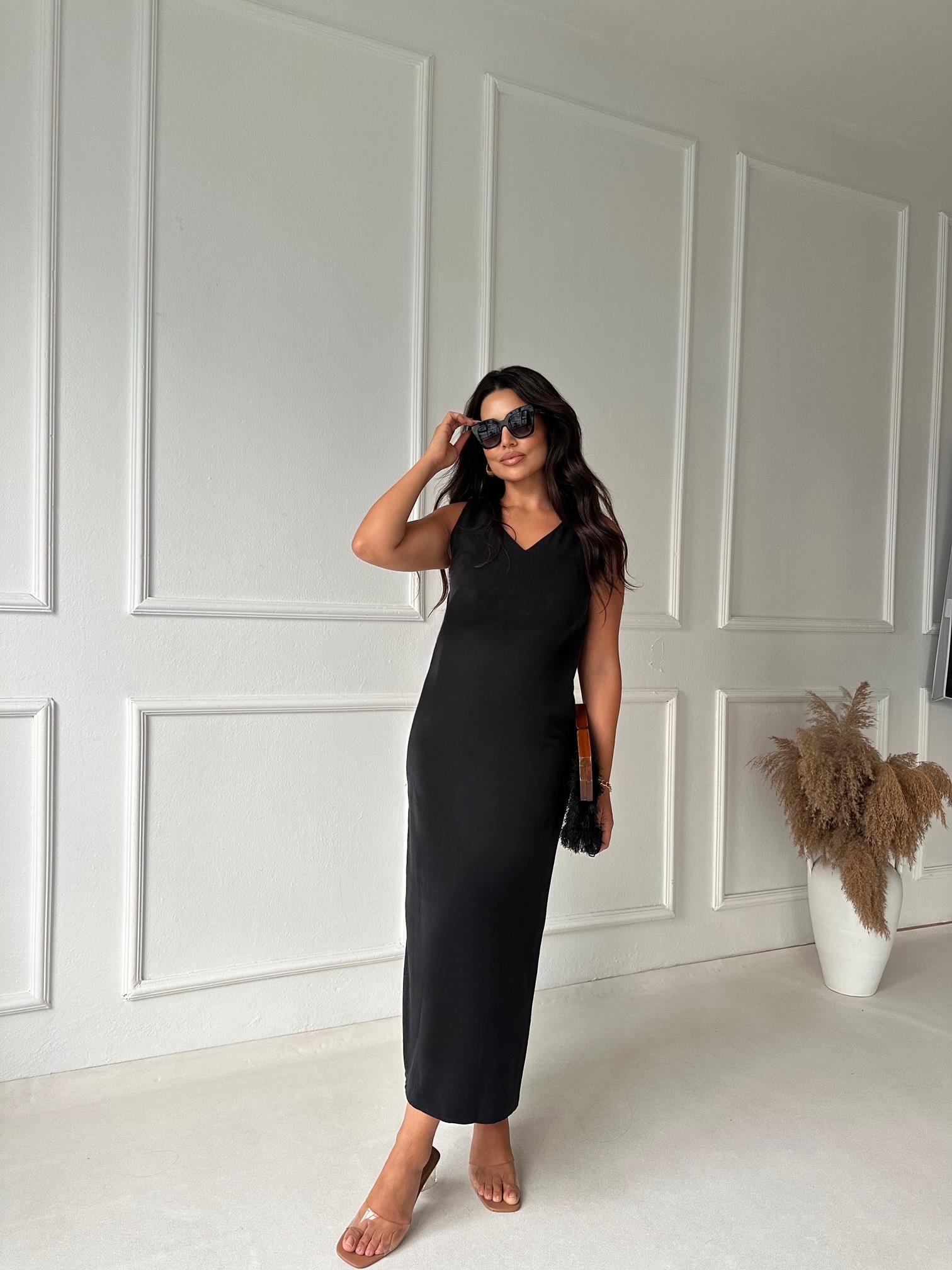 Premium kalite v yaka kolsuz siyah tensel elbise - Nora Butik