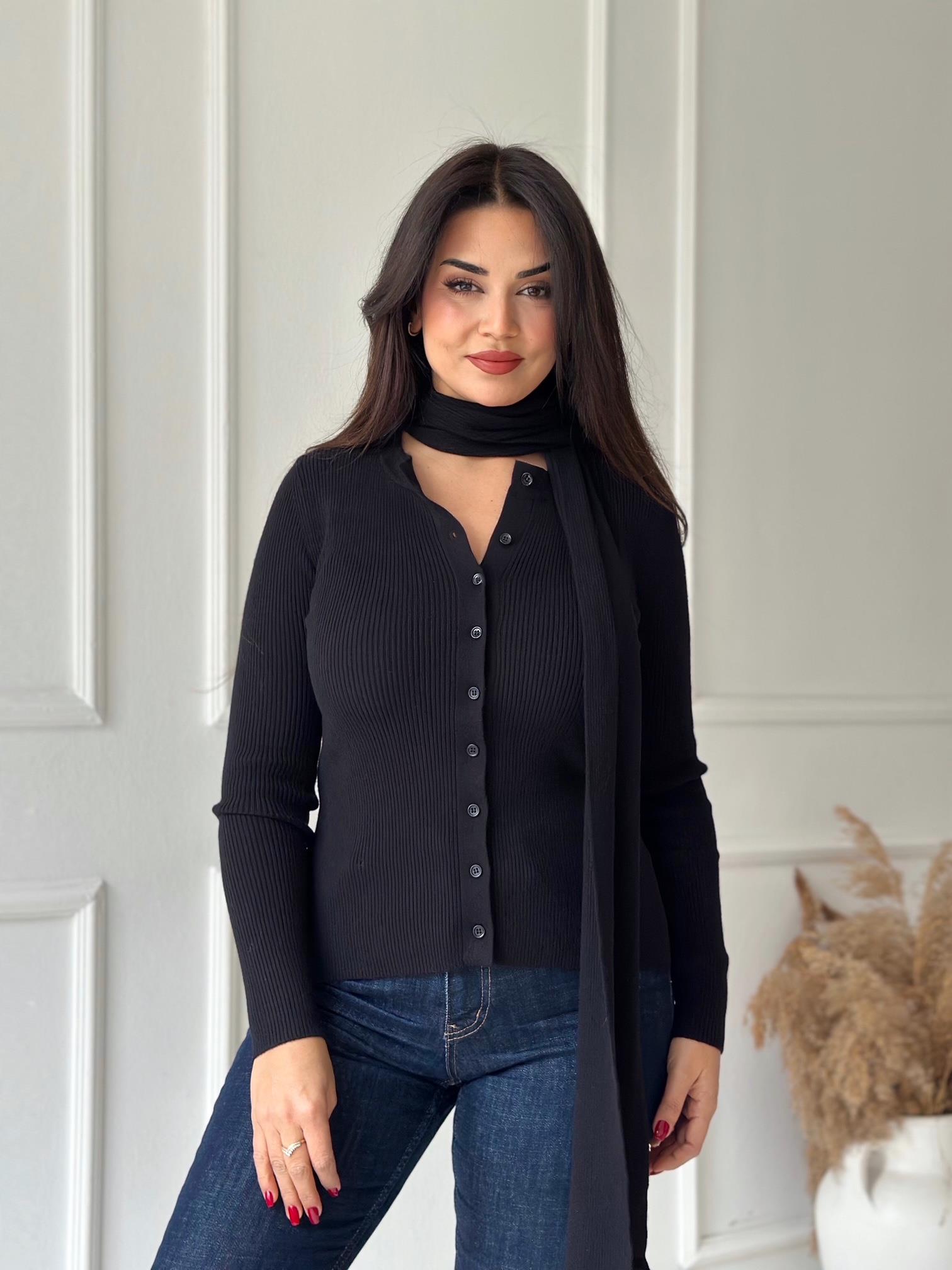 Elara Kendinden Atkılı Premium Triko Bluz - Siyah · 3