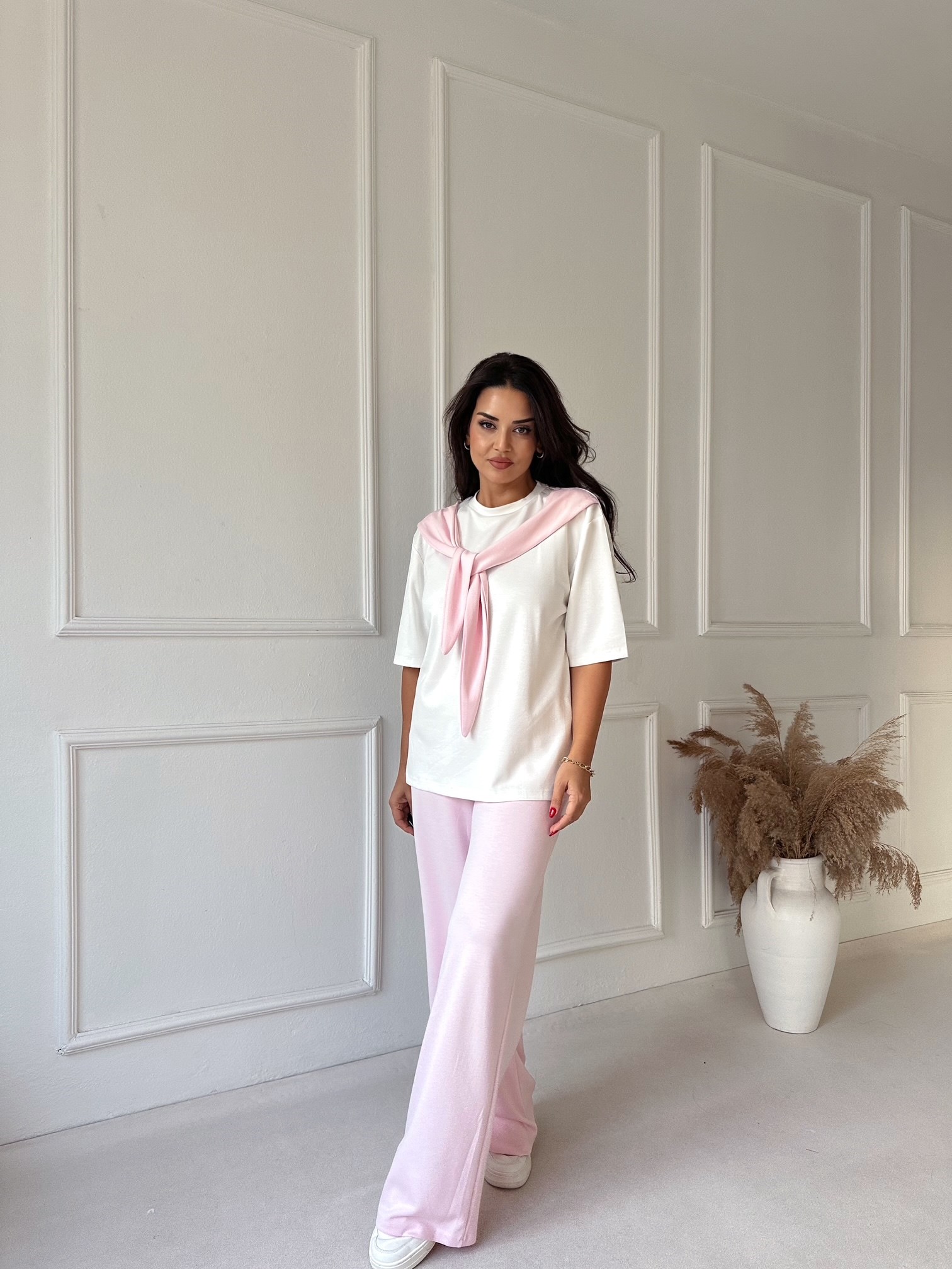 Kendinden Fular Detaylı Tişört Pantolon Takım - Pembe