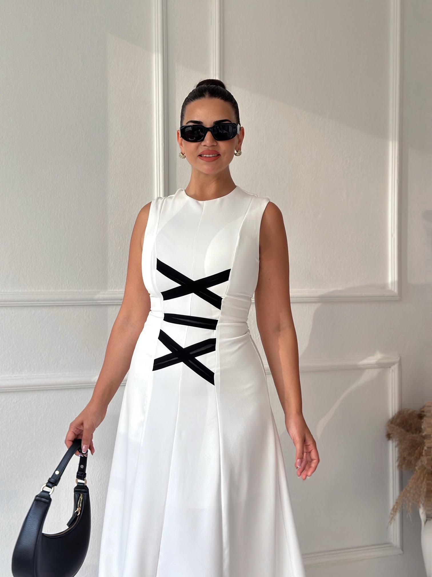 Lüks Kalite Beyaz Siyah Şeritli Kgkg Serenay Elbisesi | Nora Butik · 4