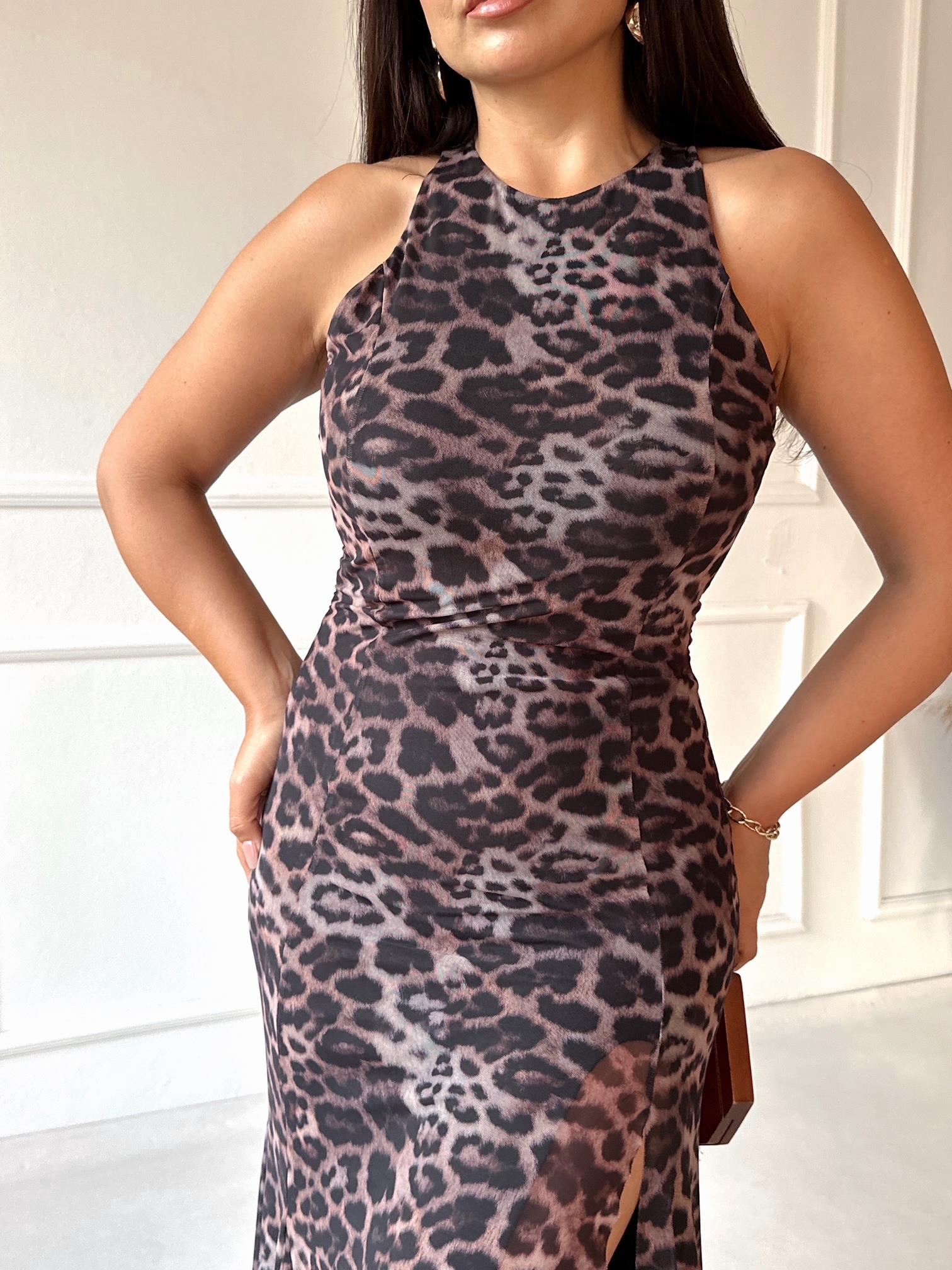 Lüks kalite halter yaka leopar desen yırtmaçlı maksi elbise - Nora Butik · 4
