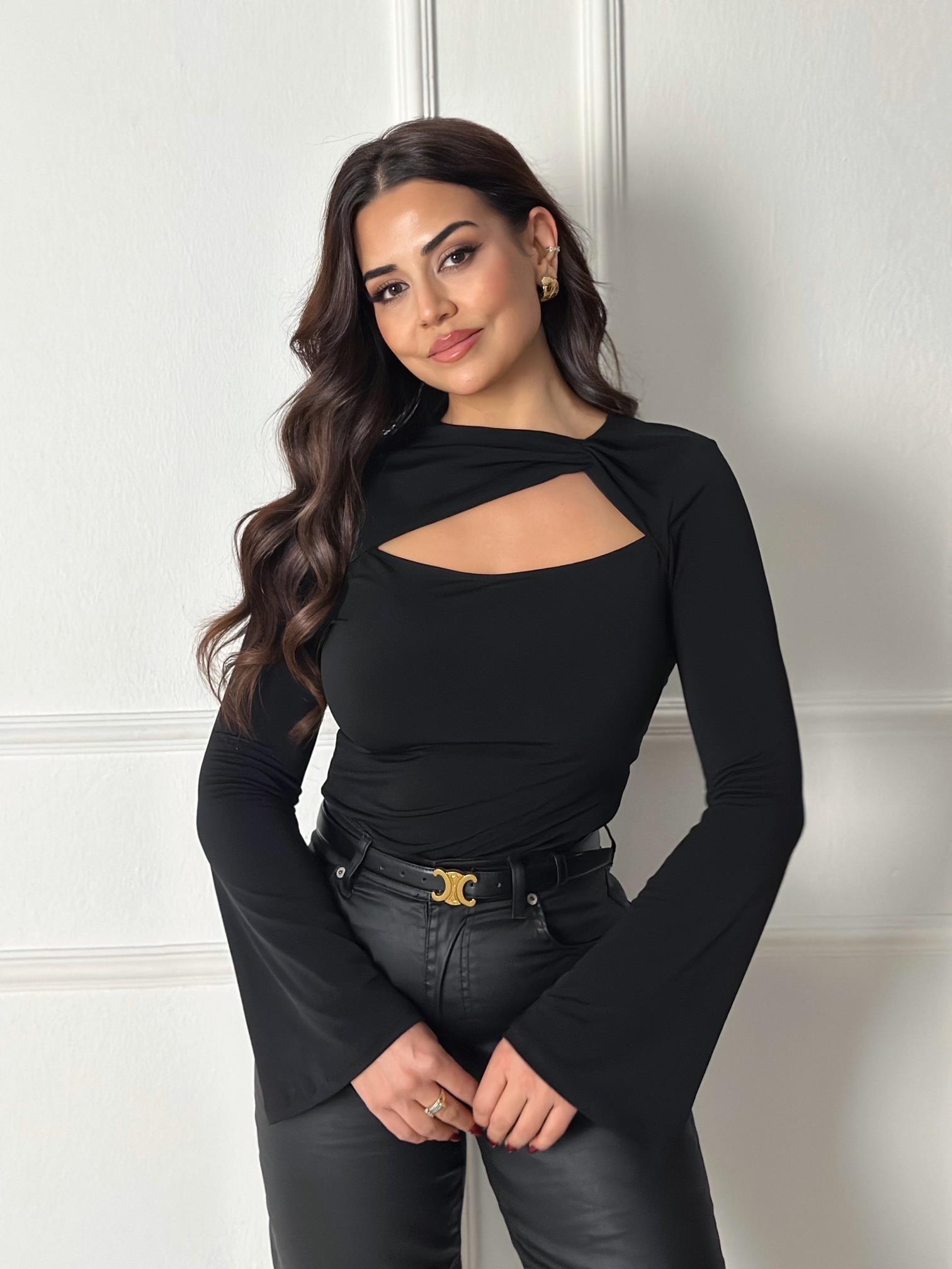 Lüks Kalite Pencere Detaylı Siyah Bluz 