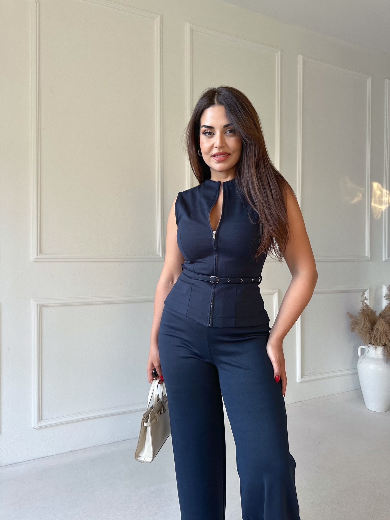 Marka Model Fermuar Detaylı Kemerli Lacivert Takım · 3