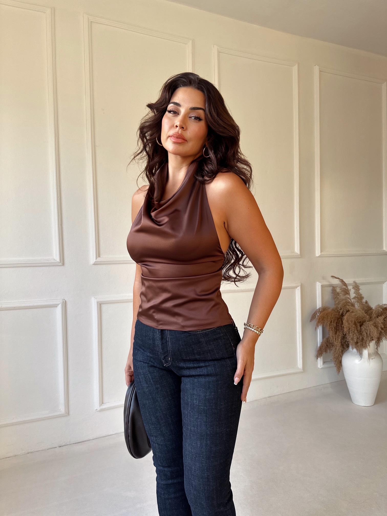 Marka Model Saten Halter Yaka Kahve  Bluz