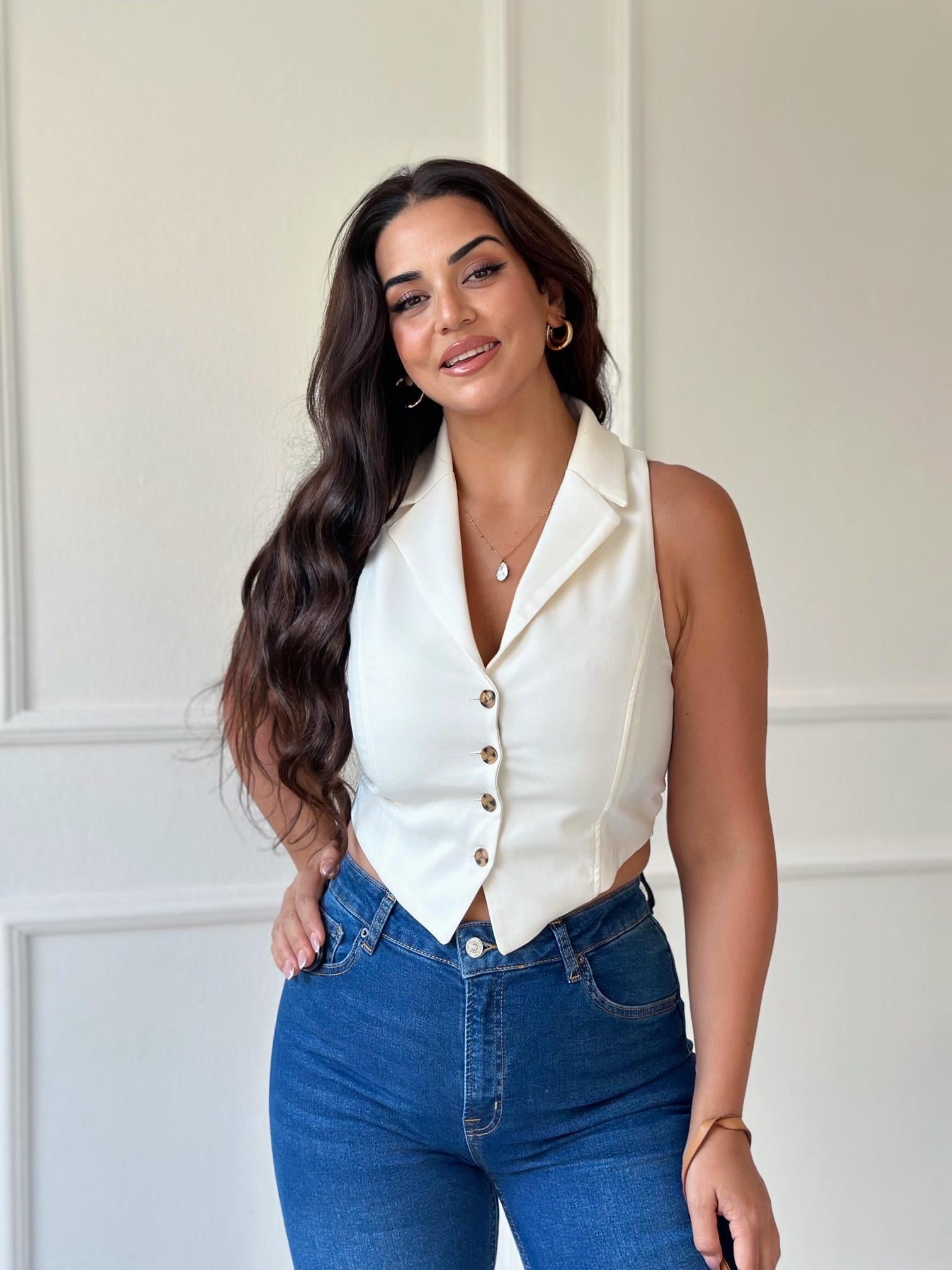 Premium Kalite Beyaz Cut Out Detaylı Yelek