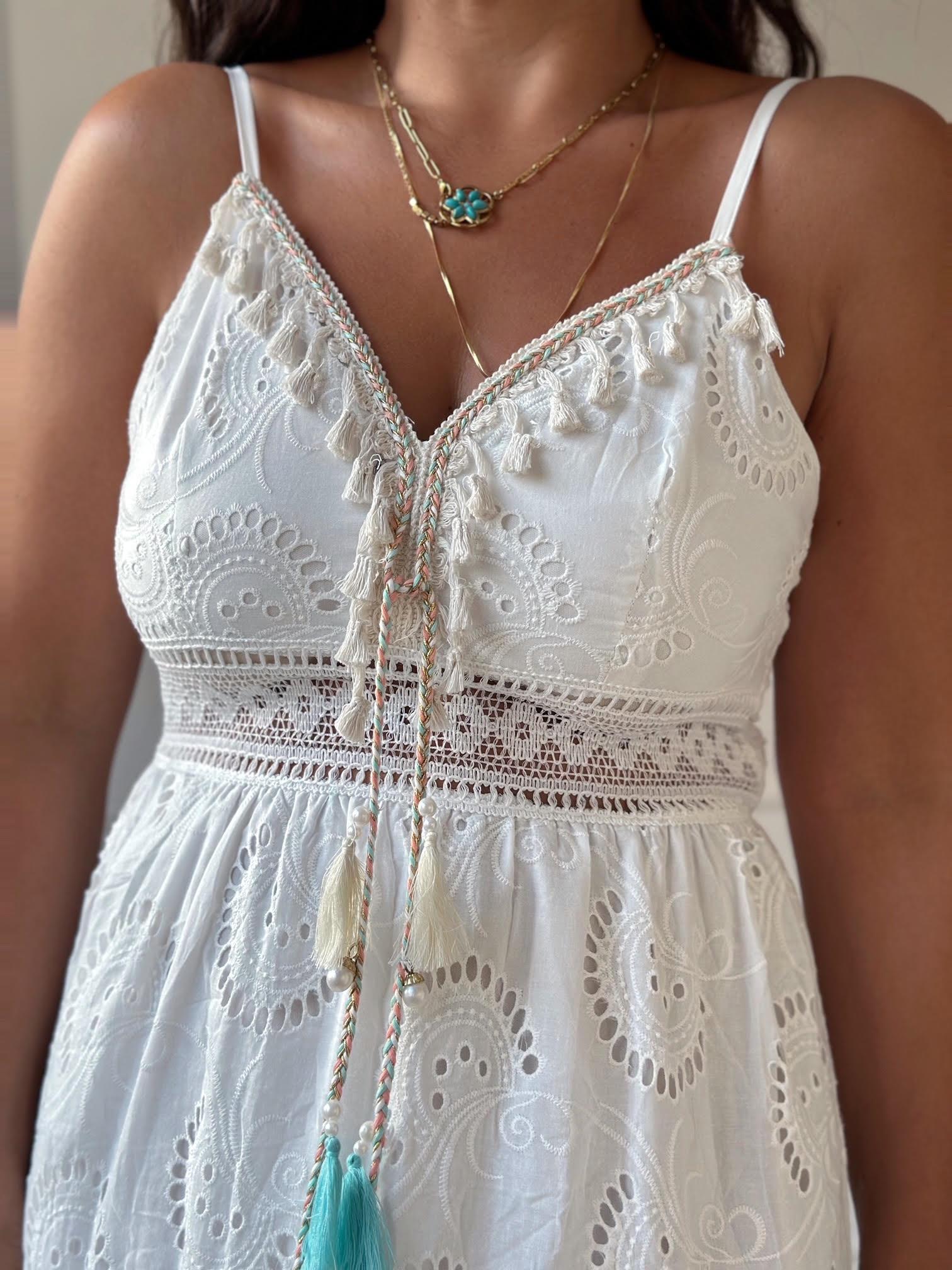 Premium Kalite İşleme Detaylı Beyaz Fisto Elbise | Nora Butik · 5