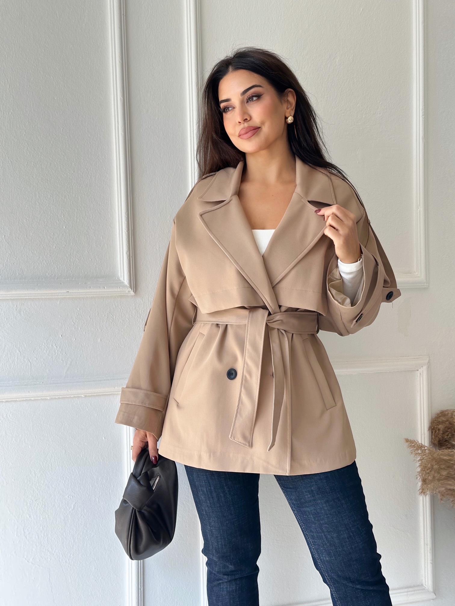 Premium Kalite Kısa Kuşaklı Trenchcoat – Bej