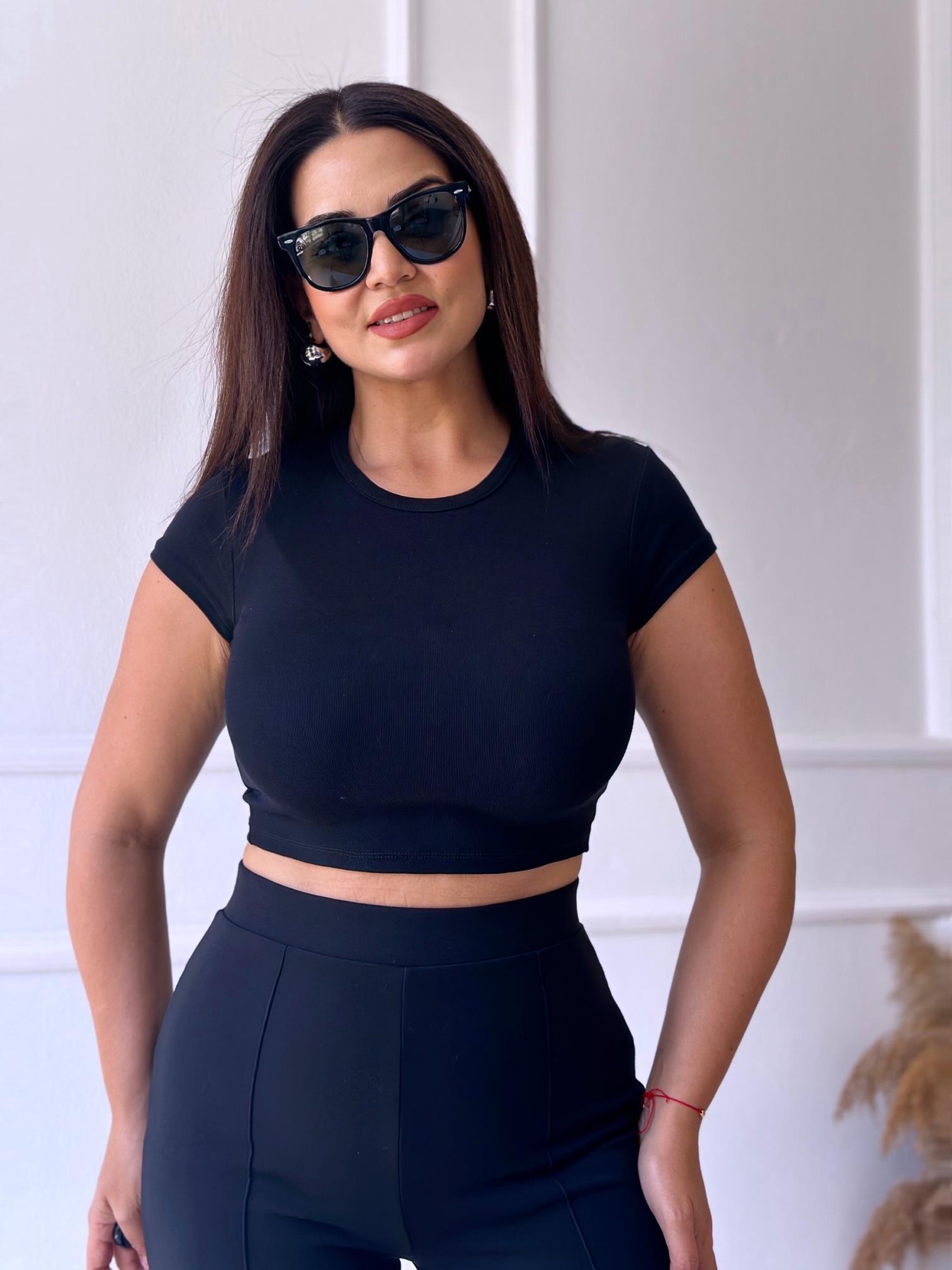 Premium Kalite Pamuklu Yarım Kollu Crop Siyah