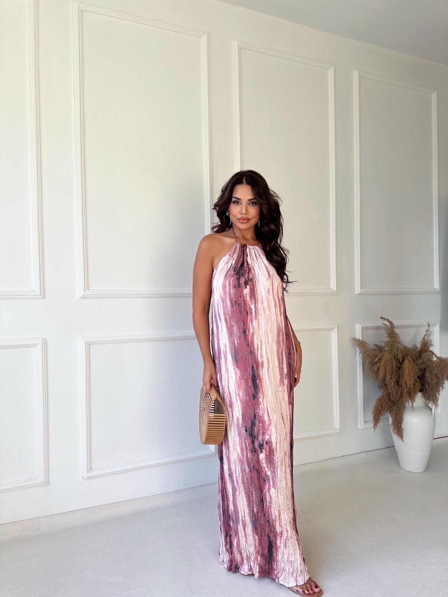 Premium Kalite Pembe Desenli Halter Yaka Saten Maksi Elbise · 2