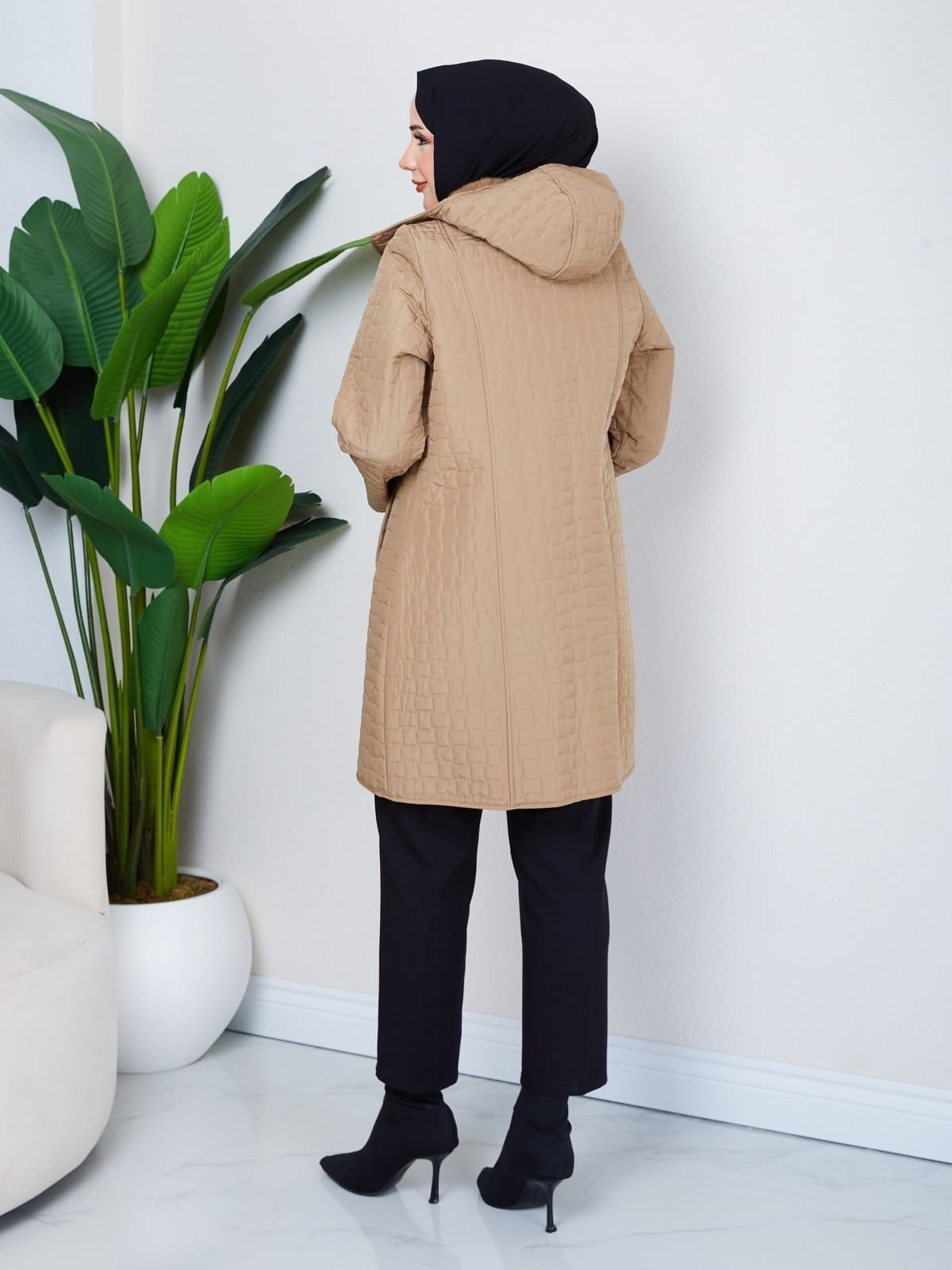 Çıkarılabilir Kapüşonlu 90  CM Kapitone Mont Vizon  HNT2806