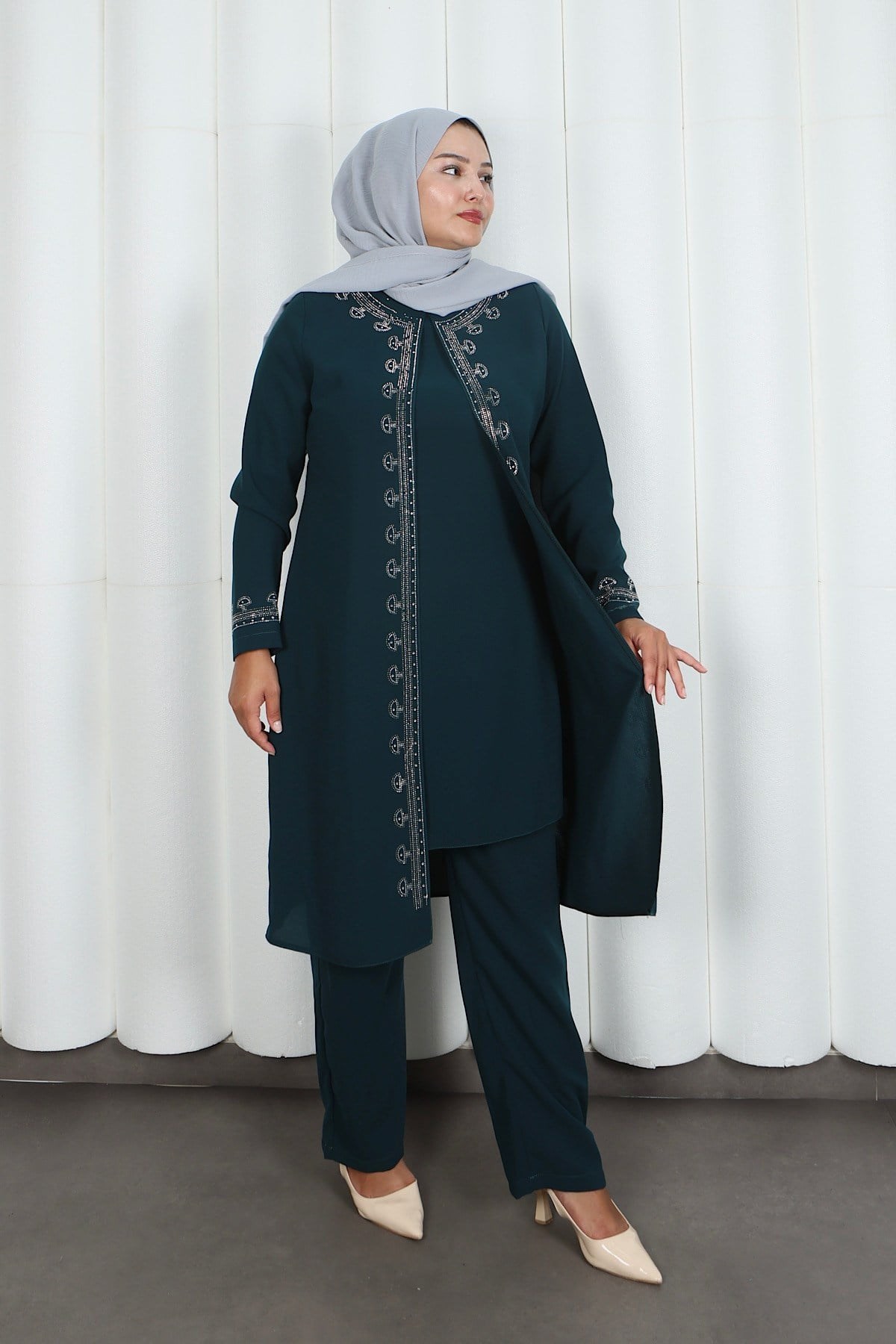 Kolları Taşlı Büyük Beden Anne Takımı Zümrüt HNT2101