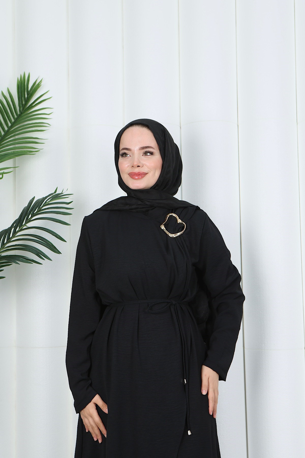 Toka Detaylı Bağlamalı Ayrobin Elbise Siyah  HNT85921