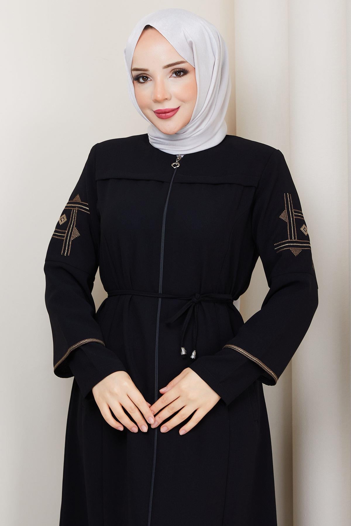 Bağcıklı Kolu Nakışlı Ferace Siyah HM2854
