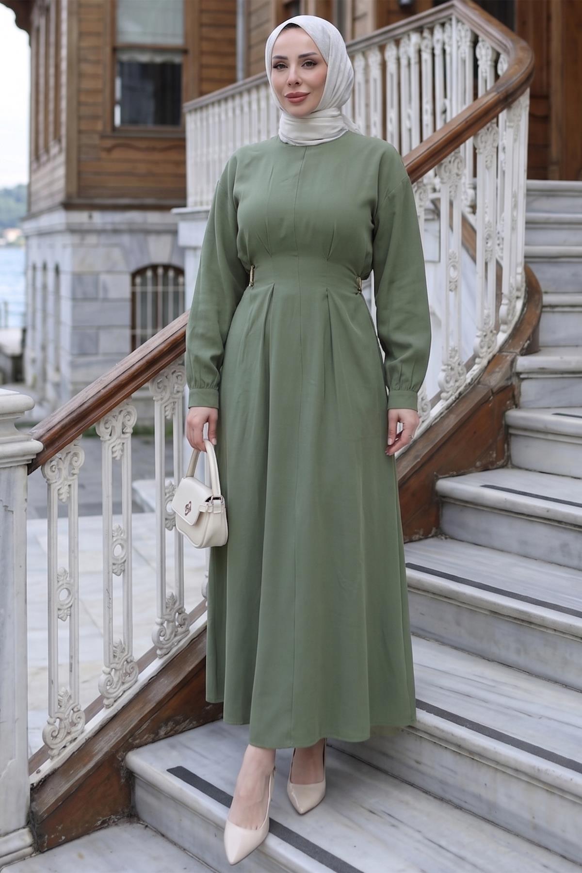 Beli Lastikli Yandan Tokalı Pensli Modal Elbise Haki HM2909