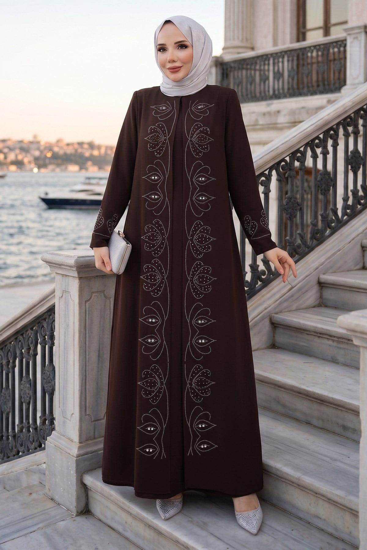 Boncuk Taşlı Büyük Beden Anne Elbisesi Kahverengi HM2952
