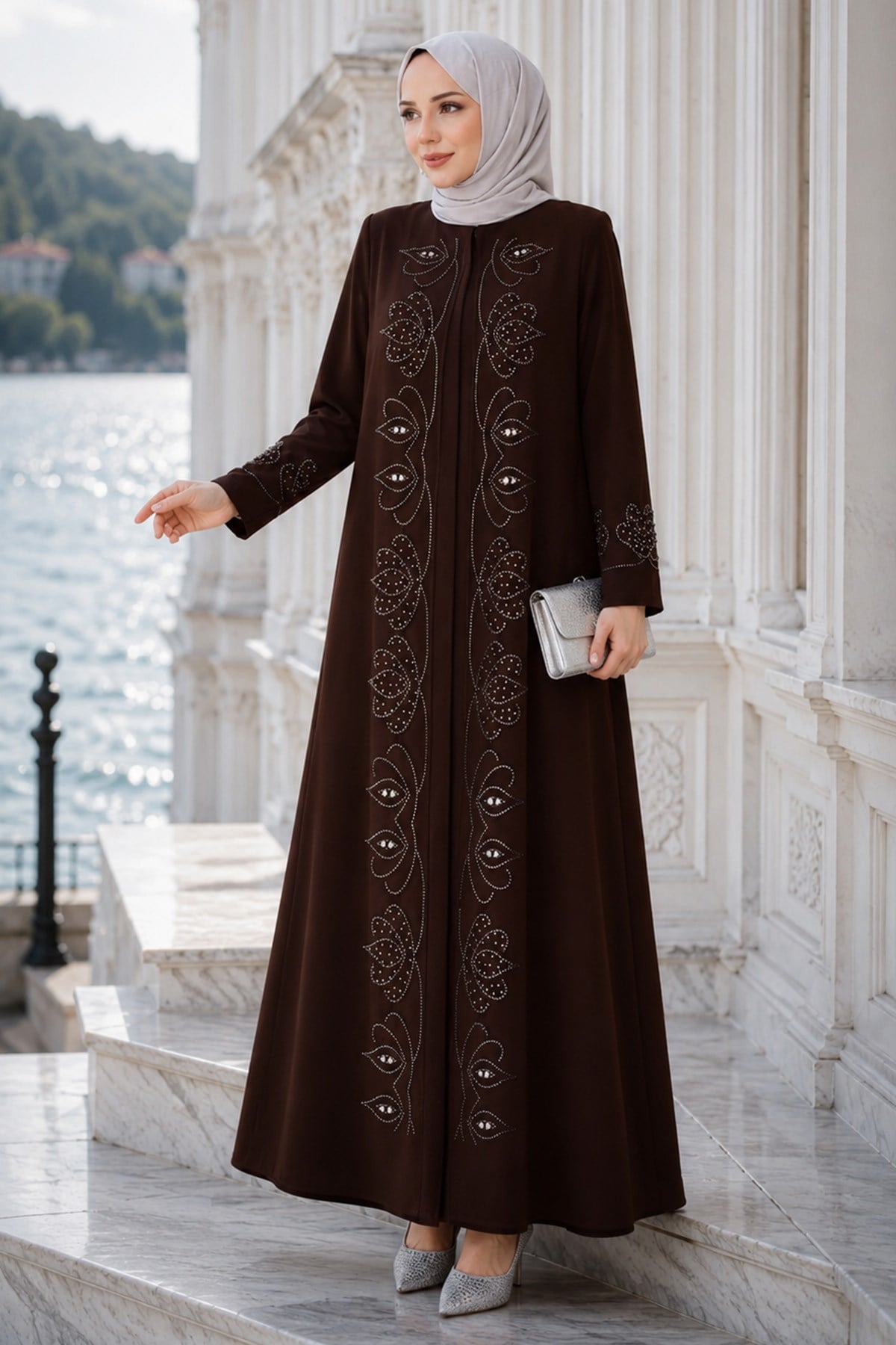 Boncuk Taşlı Büyük Beden Anne Elbisesi Kahverengi HM2952