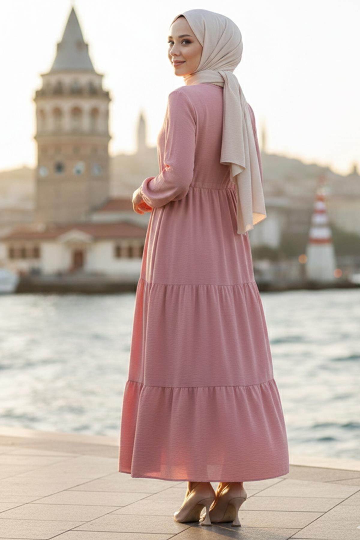 Büzgülü Düğmeli Bağcıklı Ayrobin Elbise Pembe HM268811