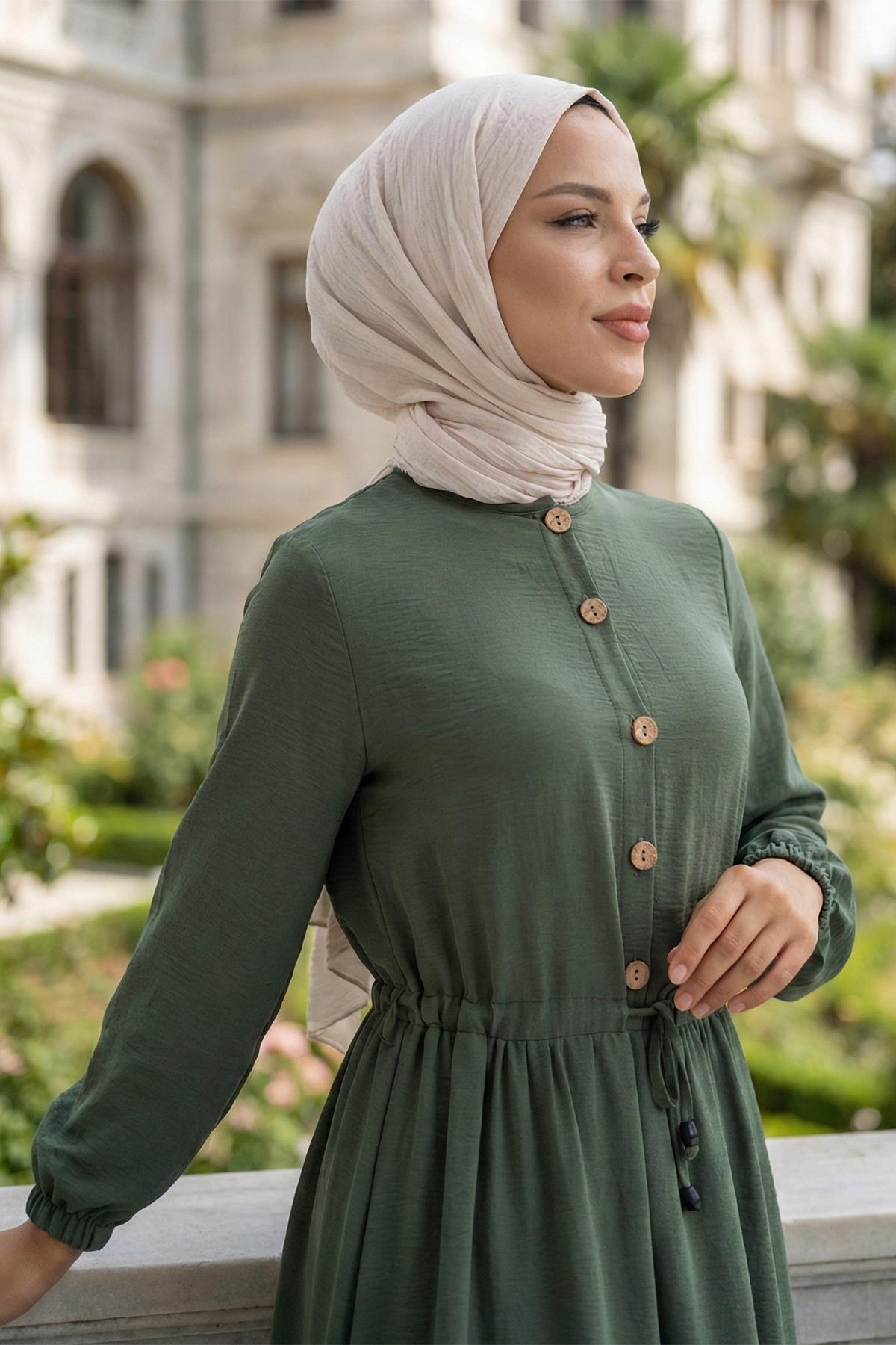 Büzgülü Düğmeli Bağcıklı Ayrobin Elbise Haki HM268811