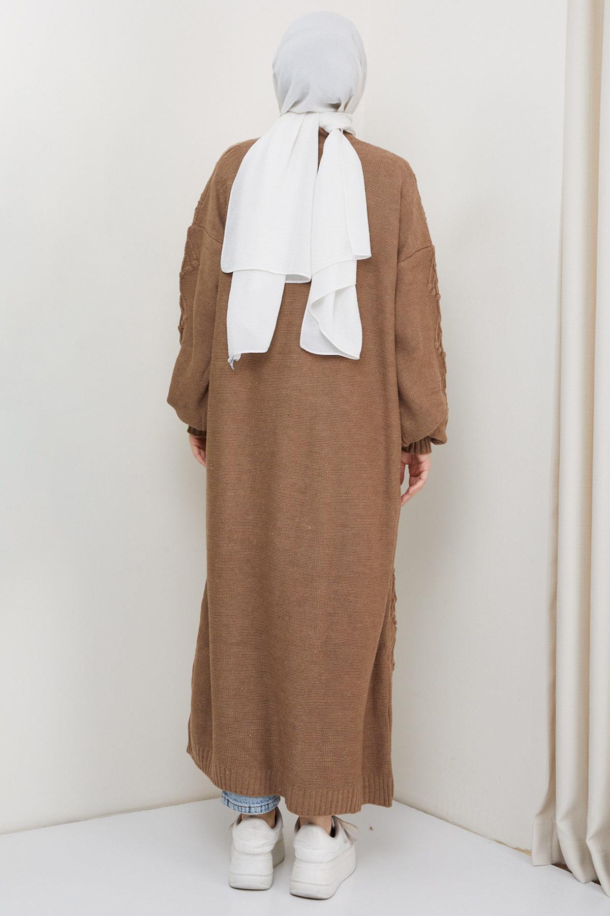 Kiraz Desenli Uzun Triko Hırka Camel HM2334
