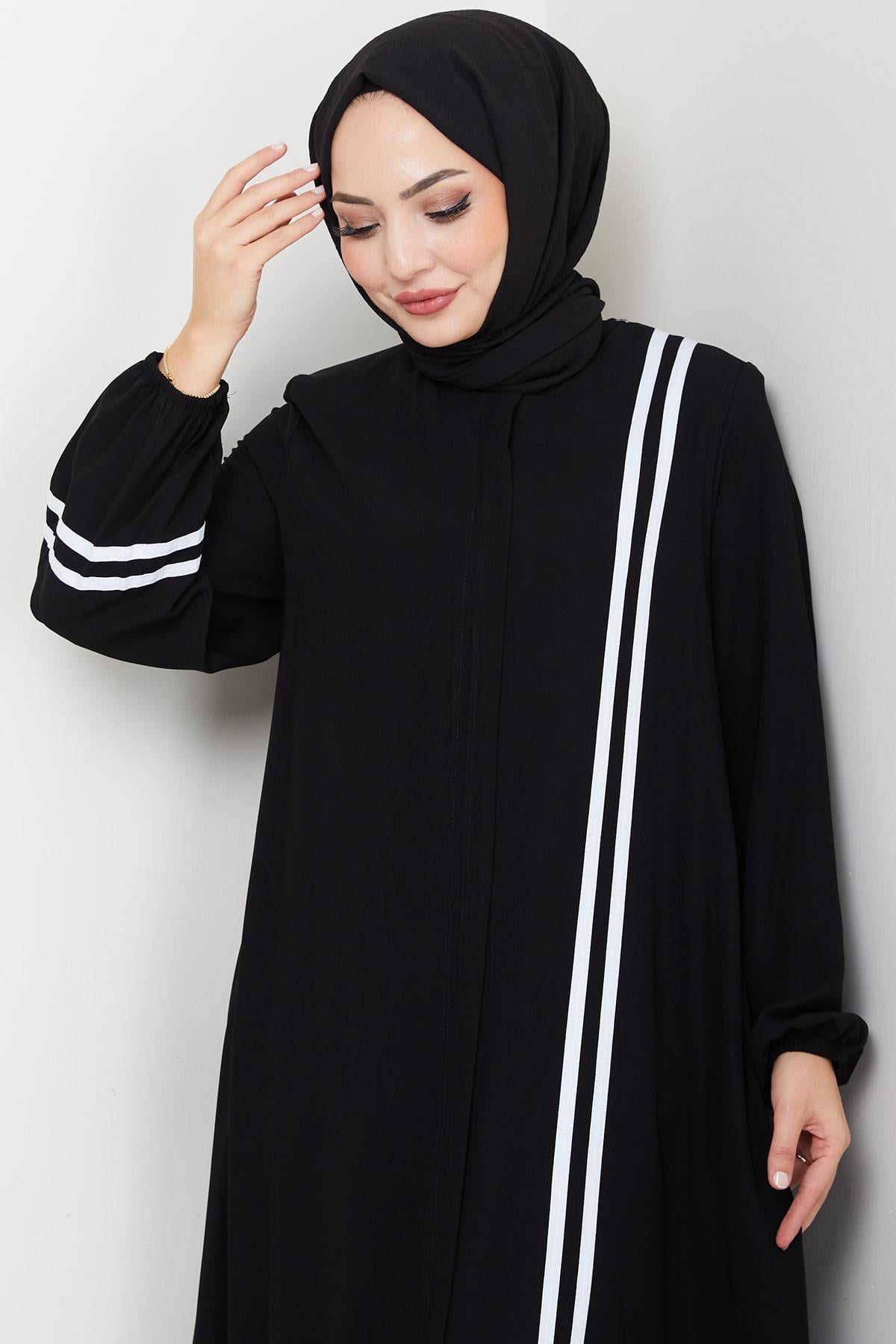 Şerit Detaylı Ferace Siyah HM2846