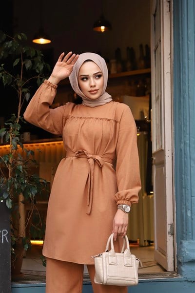 Fırfır Detaylı Tesettür Camel Takım