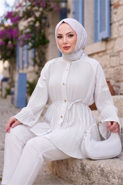 Gold Düğmeli Sık Piliseli Bağcıklı Tunik Beyaz HNT21251