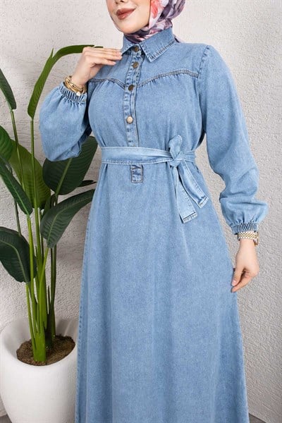 Kemerli Düğmeli Kot Elbise – Tesettür Denim Uzun Elbise Açık Mavi