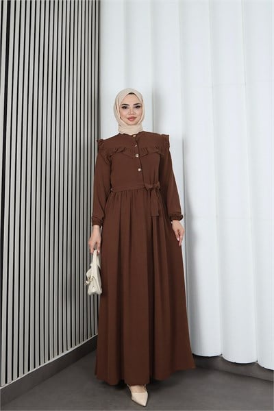 Omzu Ve Önü Fırfırlı Kuşaklı Ayrobin Tesettür Elbise Kahverengi  HNT7345