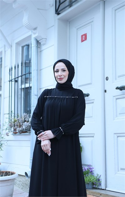 Önü Ve Kol Ucu Taş İşlemeli Şallı Tesettür Elbise Siyah HNT71021
