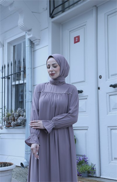 Önü Ve Kol Ucu Taş İşlemeli Şallı Tesettür Elbise Pudra  HNT71021