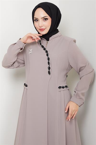 Broşlu Büyük Beden Ferace Bej HM2843