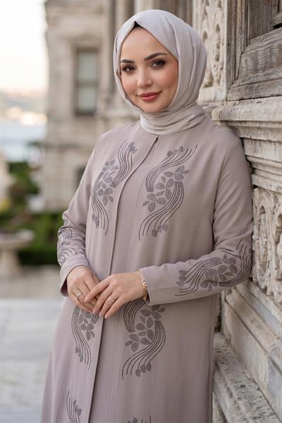 Çiçek Taş İşlemeli Şık Tesettür Anne Elbisesi Bej HM2905