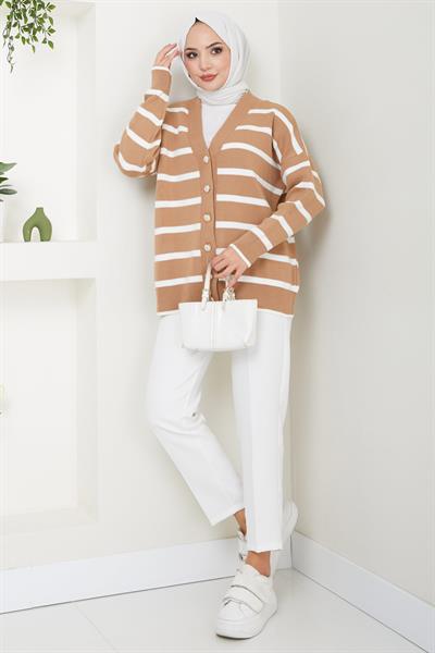 Düğme Detaylı Çizgili Araboy Triko Hırka Camel HM2516