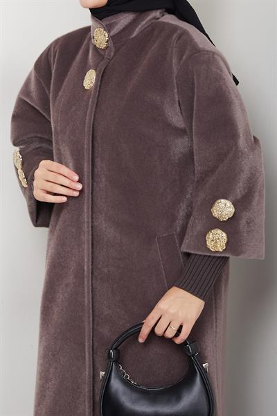 Gold Düğmeli Tam Boy Kaban Vizon HM2864