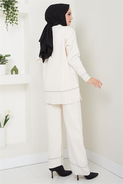 Kol ve Yaka Desen Detaylı Triko Takım Krem HM2567