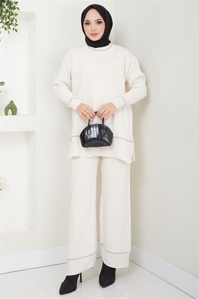 Kol ve Yaka Desen Detaylı Triko Takım Krem HM2567