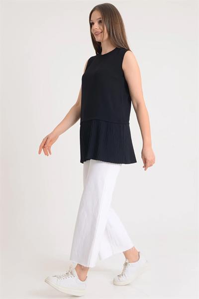 Piliseli Penye İçlik Sıfır Kol Siyah  HM2695