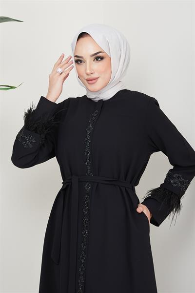 Tüy Detaylı Kuşaklı Ferace Siyah