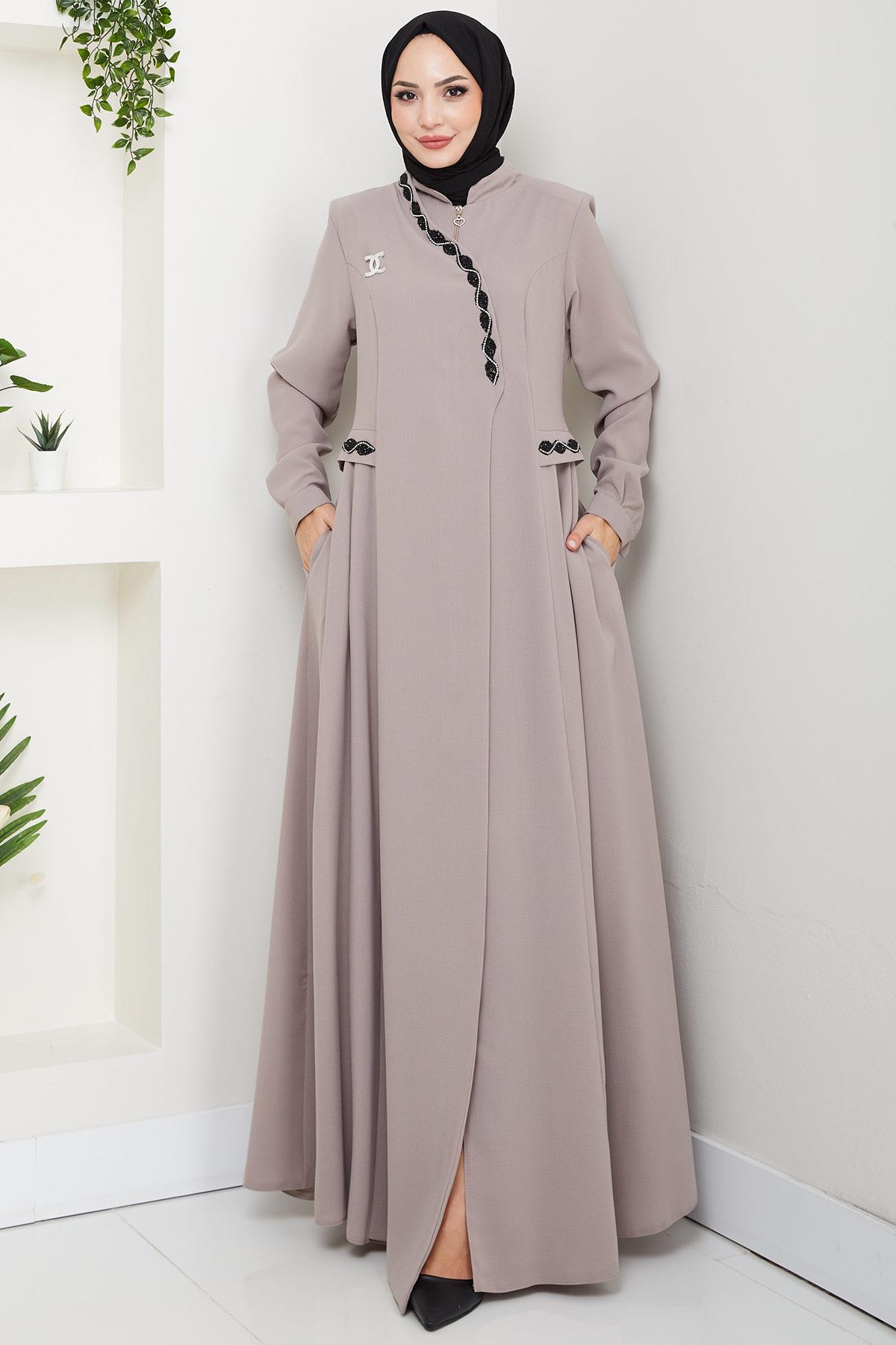 Broşlu Büyük Beden Ferace Bej HM2843