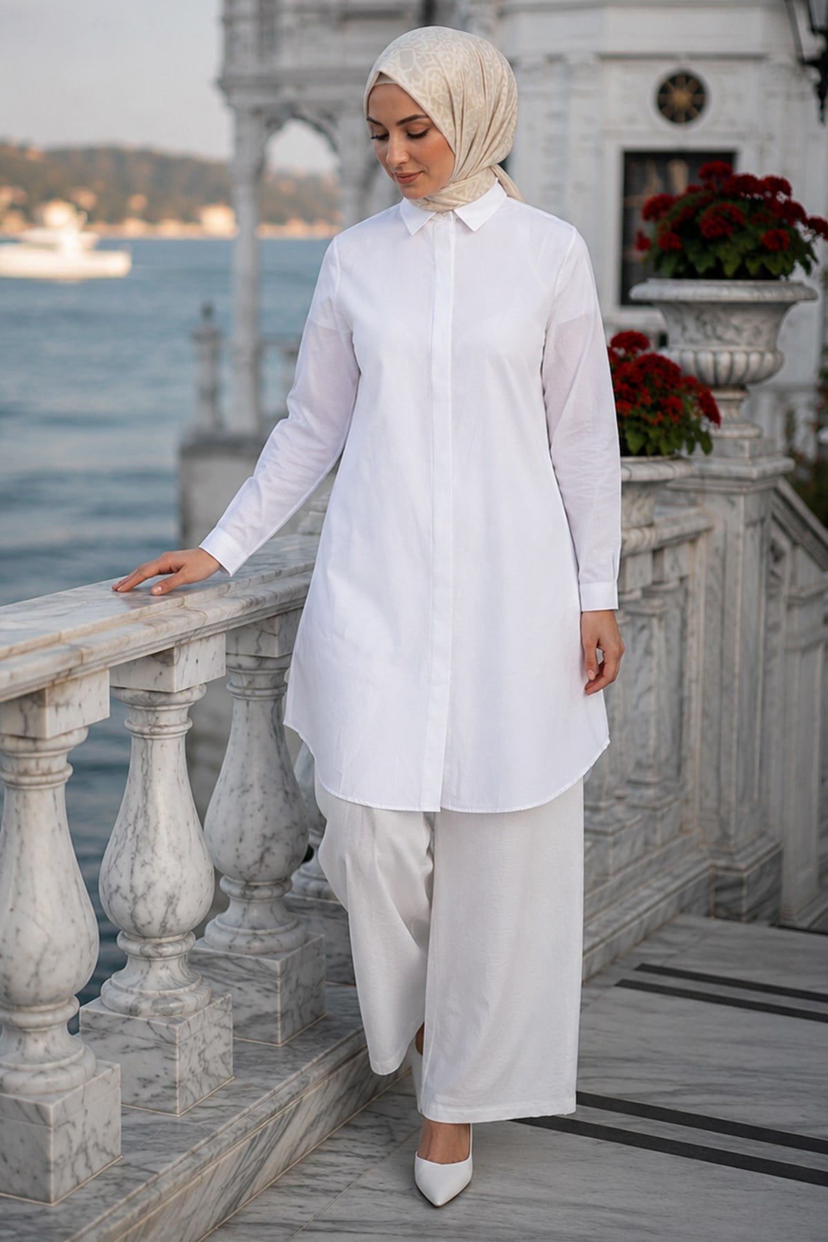 Gizli Patlı Düğmeli Tunik Beyaz HM2948