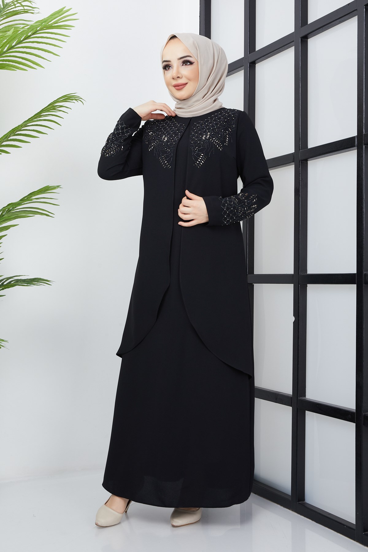 Işıltı Taş İşlemeli Siyah Tesettür Elbise
